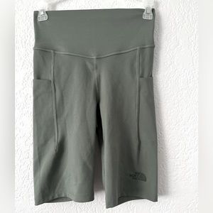 THE NORTH FACE — BIKER SHORTS